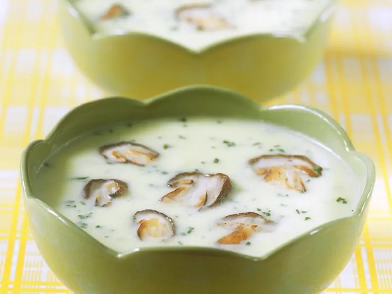 Kartoffelsuppe mit Steinpilzen