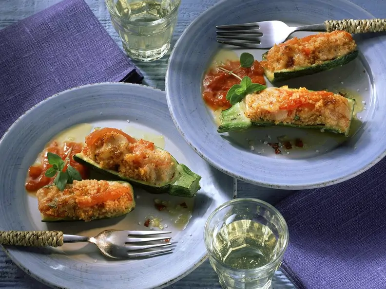 Gefüllte Zucchini vegetarisch