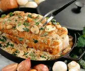 Rollbraten vom Kalb mit Pilz-Sahne-Sauce