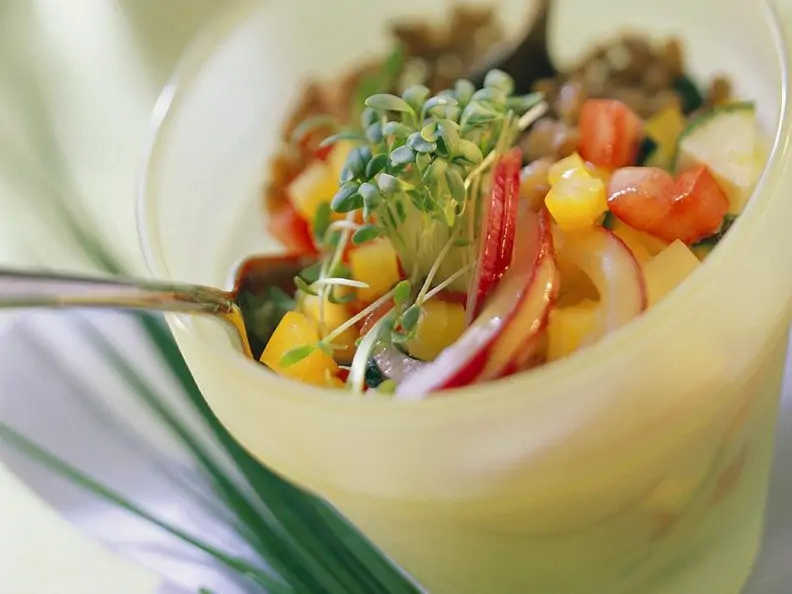 Gemüse-Weizensalat