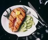 Gegrilltes Lachskotelett