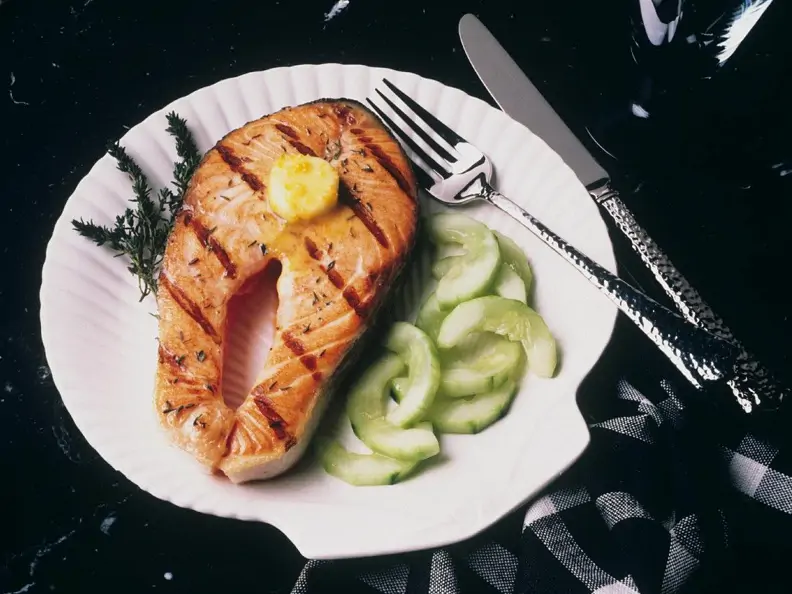 Gegrilltes Lachskotelett