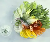 Buntes Gemüse mit Dip
