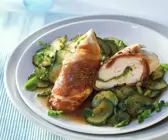 Hähnchenbrust im Schinkenmantel mit Zucchini