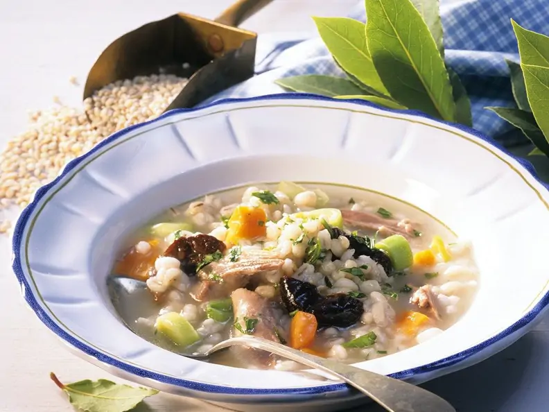 Graupensuppe mit Ente