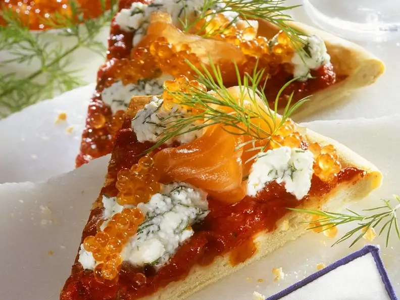 Pizza mit Räucherlachs