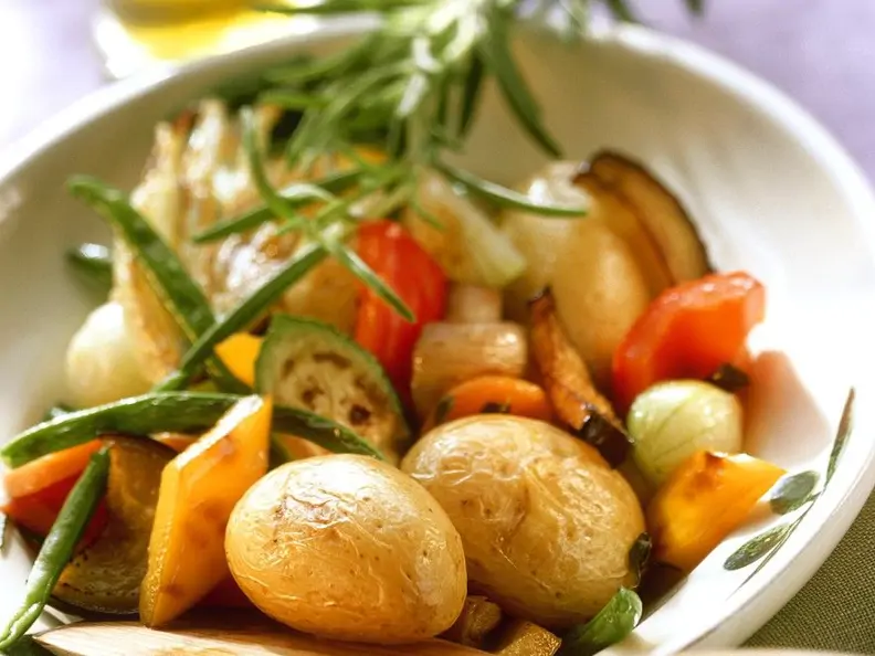 Vegane Kartoffel-Gemüse-Pfanne