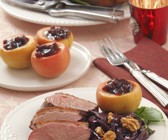 Entenbraten mit Rotkraut und Bratapfel
