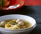 Rinderbrühe mit Brätklößchen
