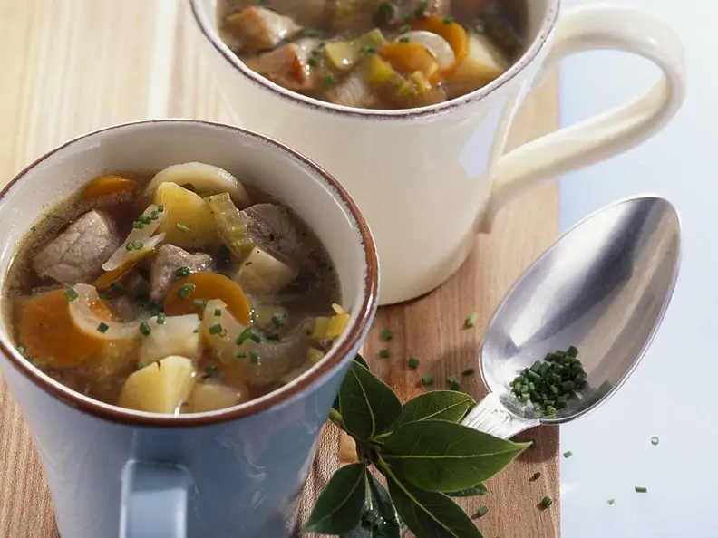 Bunter Gemüseeintopf mit Rindfleisch