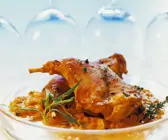 Geschmortes Kaninchen mit Senfsauce