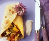 Pfannkuchen mit mediterraner Füllung