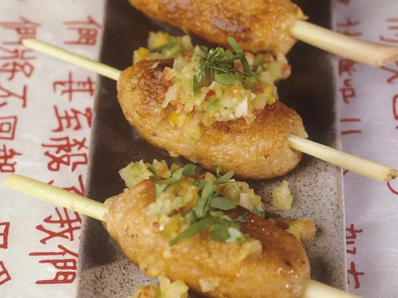 Asiatische Kabeljau-Spieße