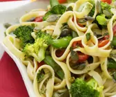 Nudelsalat mit Brokkoli