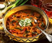 Paprikasuppe mit Hähnchen