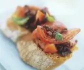 Bruschetta mit Oliven