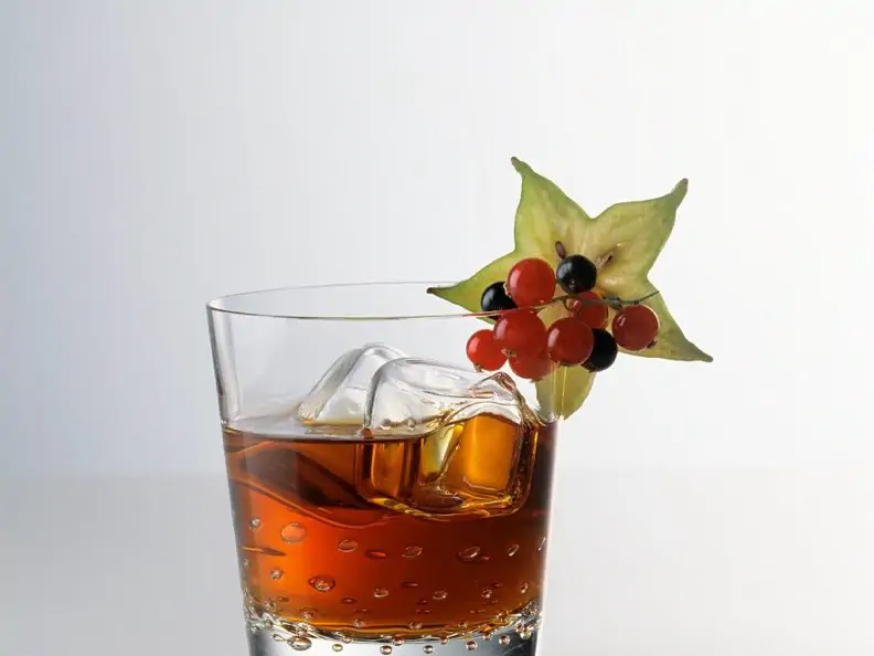 Cocktail mit Rum und Cointreau