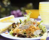 Salat mit Pute und Gemüse