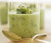 Kalte Gurkensuppe mit Lauch