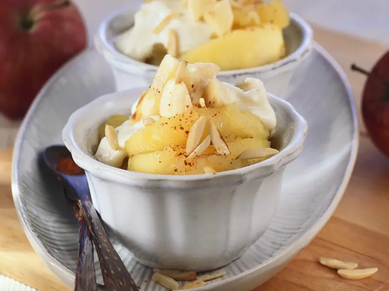 Vanill-Mascarpone mit Äpfeln