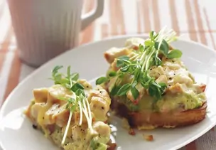 Toast mit Hähnchenbrustfilet
