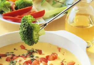 Käsefondue mit Gemüse