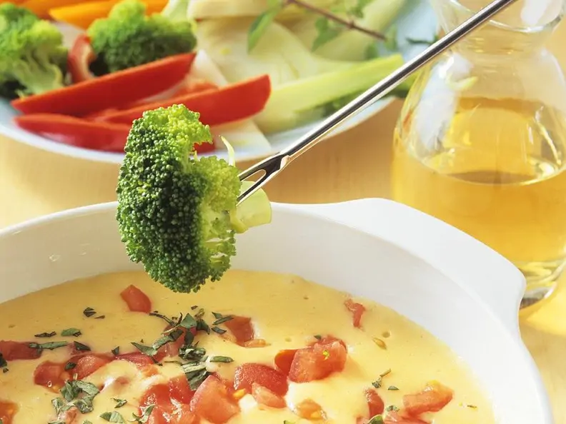 Käsefondue mit Gemüse