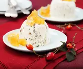 Lebkuchen-Eis mit Mangokompott