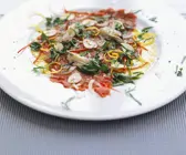 Carpaccio mit Orangendressing