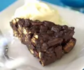 Früchte-Nusskuchen mit Schokolade