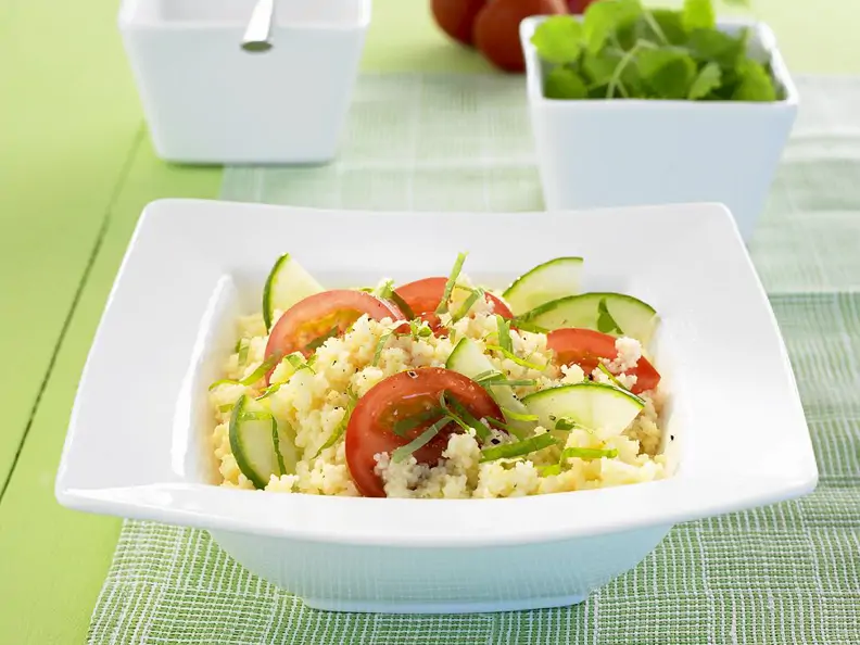 Couscous-Tomaten-Salat mit Gurke