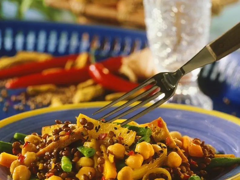 Hülsenfrüchtecurry mit Tofu