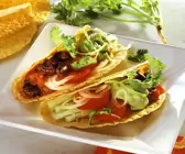 Gemüsetacos mit Avocado