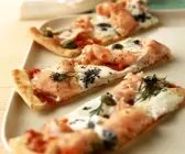 Pizza mit Lachs