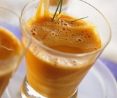 Möhren-Orangen-Buttermilch