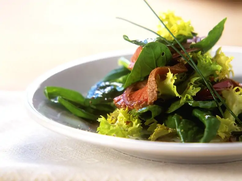 Spinatsalat mit Lamm