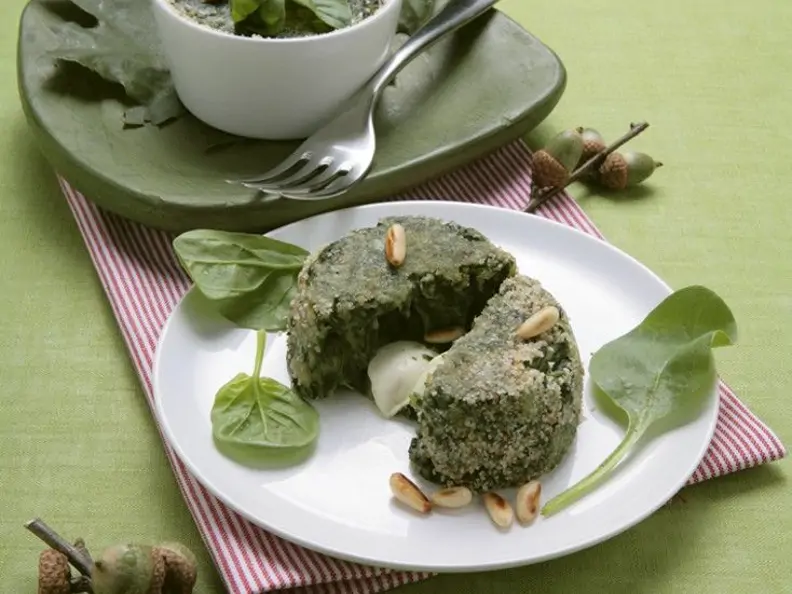 Spinatflan mit Mozzarella gefüllt