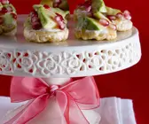 Süße Cracker mit Avocado