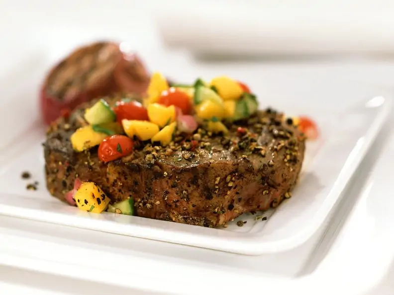 Rindersteaks mit Salsa