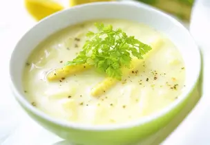 Spargelsuppe