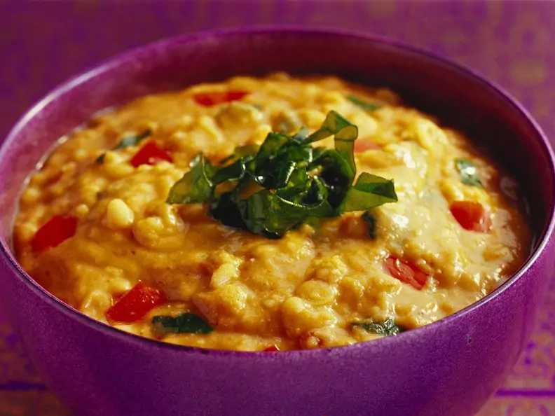 Dal mit Spinat