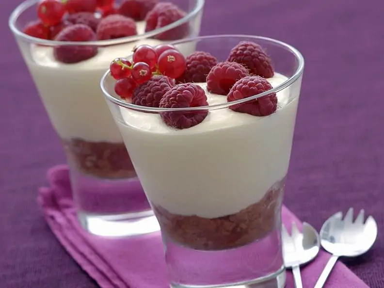 Trifle mit Himbeeren