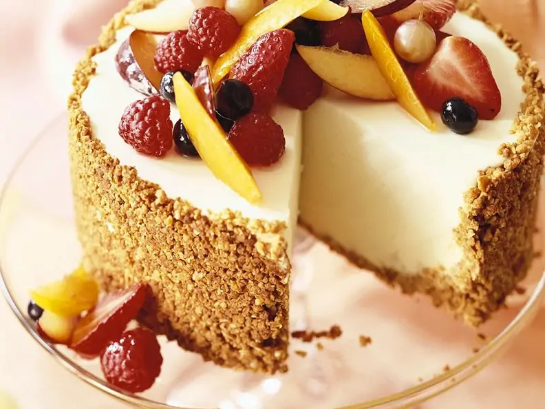 Käsesahnetorte mit Knusperboden