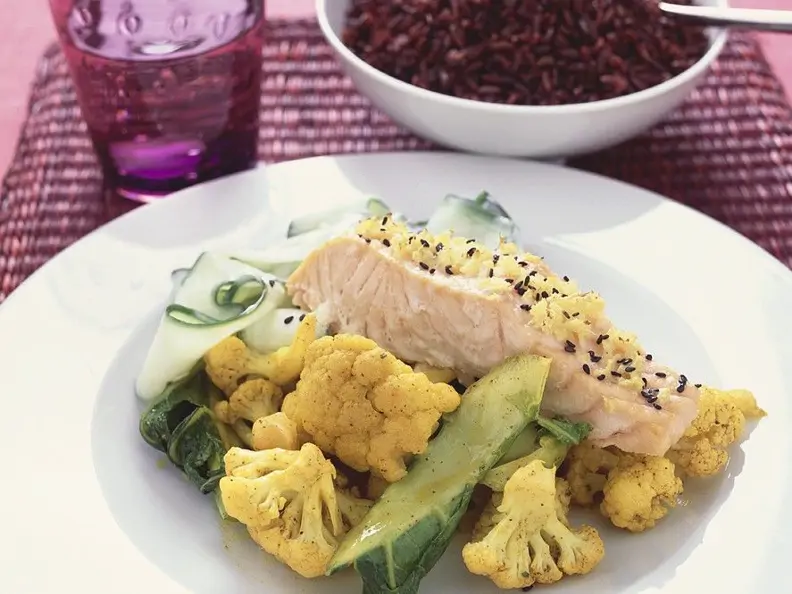Lachs mit Gemüse