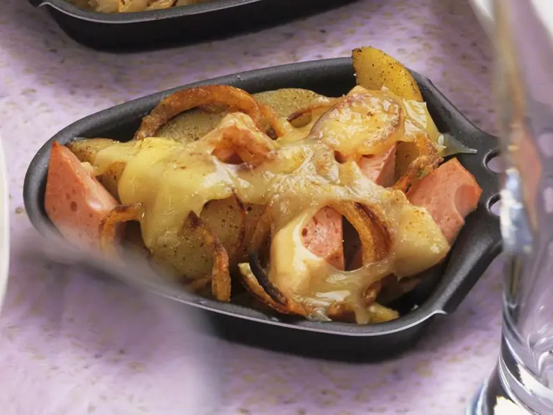 Überbackener Leberkäse