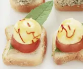 Tomaten-Frischkäse-Toasts