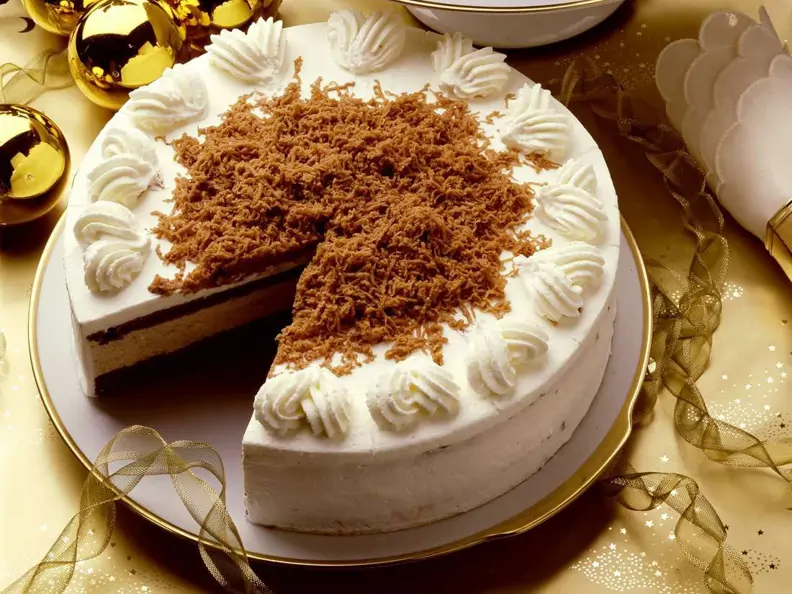 Schokoladenbiskuit mit Kastaniencreme