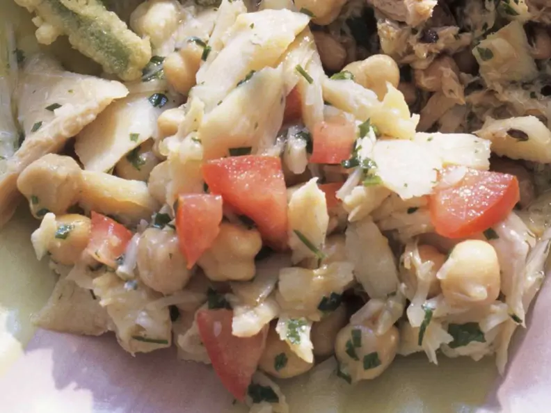 Mediterraner Bohnensalat mit Thunfisch