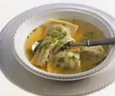 Rinderbrühe mit Maultaschen