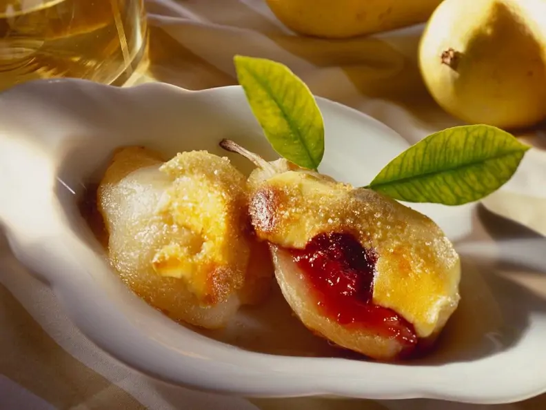 Gebackene Birnen mit Preiselbeeren